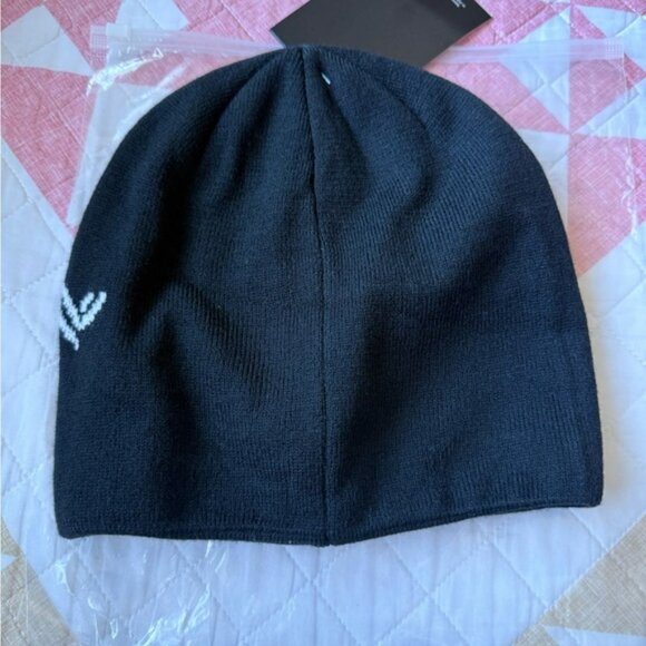 Arcteryx Black and White Knit beanie - Picture 4 of 5